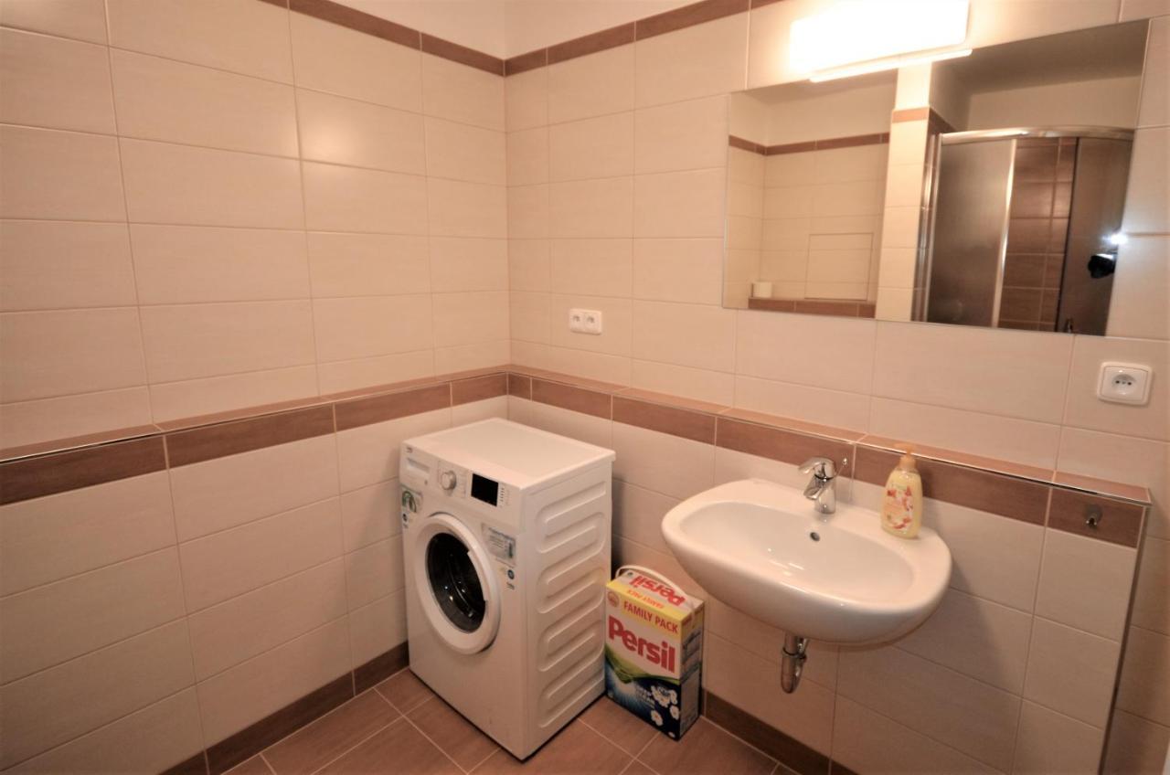 Apartmany Viva Třeboň Exteriör bild